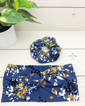 Load image into Gallery viewer, Navy Floral Front Knot Headband