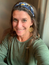 Load image into Gallery viewer, Navy Floral Front Knot Headband