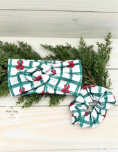 Load image into Gallery viewer, Ribbed Christmas Plaid and Bows Front Knot Headband