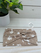 Load image into Gallery viewer, Latte Bouquets Front Knot Headband