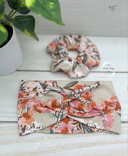 Load image into Gallery viewer, Vintage Botanical Front Knot Headband
