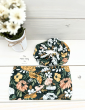 Load image into Gallery viewer, Dark Boho Flowers Front Knot Headband