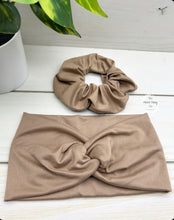 Load image into Gallery viewer, Hazelnut Front Knot Headband