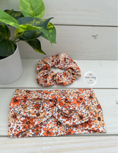 Load image into Gallery viewer, Orange Flowers Front Knot Headband