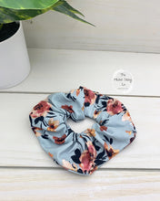 Load image into Gallery viewer, Antique Floral Scrunchie
