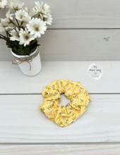 Load image into Gallery viewer, Yellow Daisies Scrunchie

