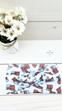 Load image into Gallery viewer, Flags and Daisies Front Knot Headband
