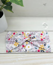 Load image into Gallery viewer, Spring Blossoms Front Knot Headband
