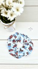 Load image into Gallery viewer, Flags and Daisies Scrunchie
