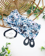 Load image into Gallery viewer, White Teal Stamp Floral Front Knot Headband

