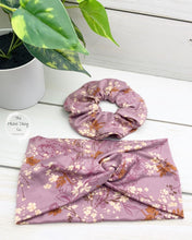 Load image into Gallery viewer, Lavender Stencil Floral Front Knot Headband
