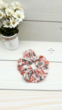 Load image into Gallery viewer, Fall Retro Daisies Orange Green White Scrunchie
