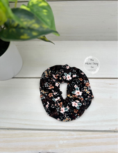 Load image into Gallery viewer, Hawaiian Flowers on Black Scrunchie
