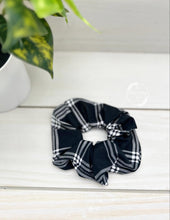 Load image into Gallery viewer, Black Plaid Scrunchie
