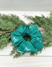 Load image into Gallery viewer, Ribbed Emerald Green Bows Scrunchie
