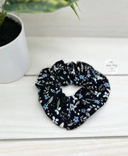 Load image into Gallery viewer, Ribbed Black Floral Scrunchie
