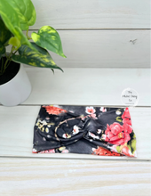 Load image into Gallery viewer, Wildflowers on Black Front Knot Headband

