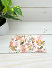 Load image into Gallery viewer, Ribbed Retro Daisies Front Knot Headband
