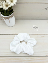 Load image into Gallery viewer, Ivory Scrunchie

