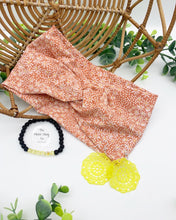 Load image into Gallery viewer, Daisies on Coral Front Knot Headband
