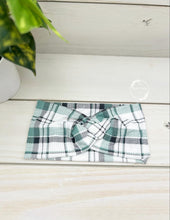 Load image into Gallery viewer, Ribbed Green Black Plaid Front Knot Headband
