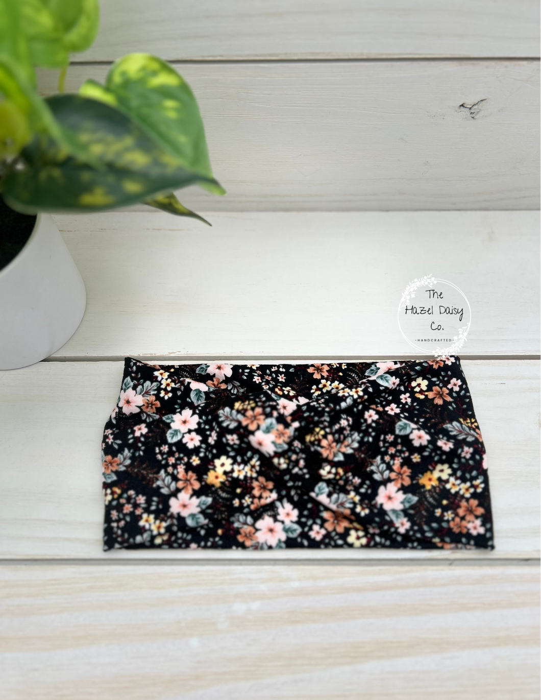 Hawaiian Flowers on Black Front Knot Headband