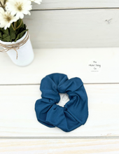 Load image into Gallery viewer, Teal Scrunchie
