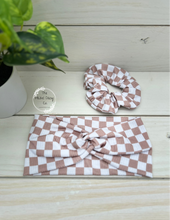 Load image into Gallery viewer, Ribbed Latte Checkers Front Knot Headband
