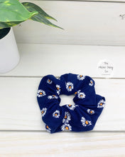 Load image into Gallery viewer, Daisies on Navy Scrunchie
