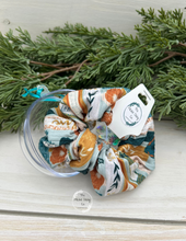 Load image into Gallery viewer, Ornament with beYOUtiful Sticker
