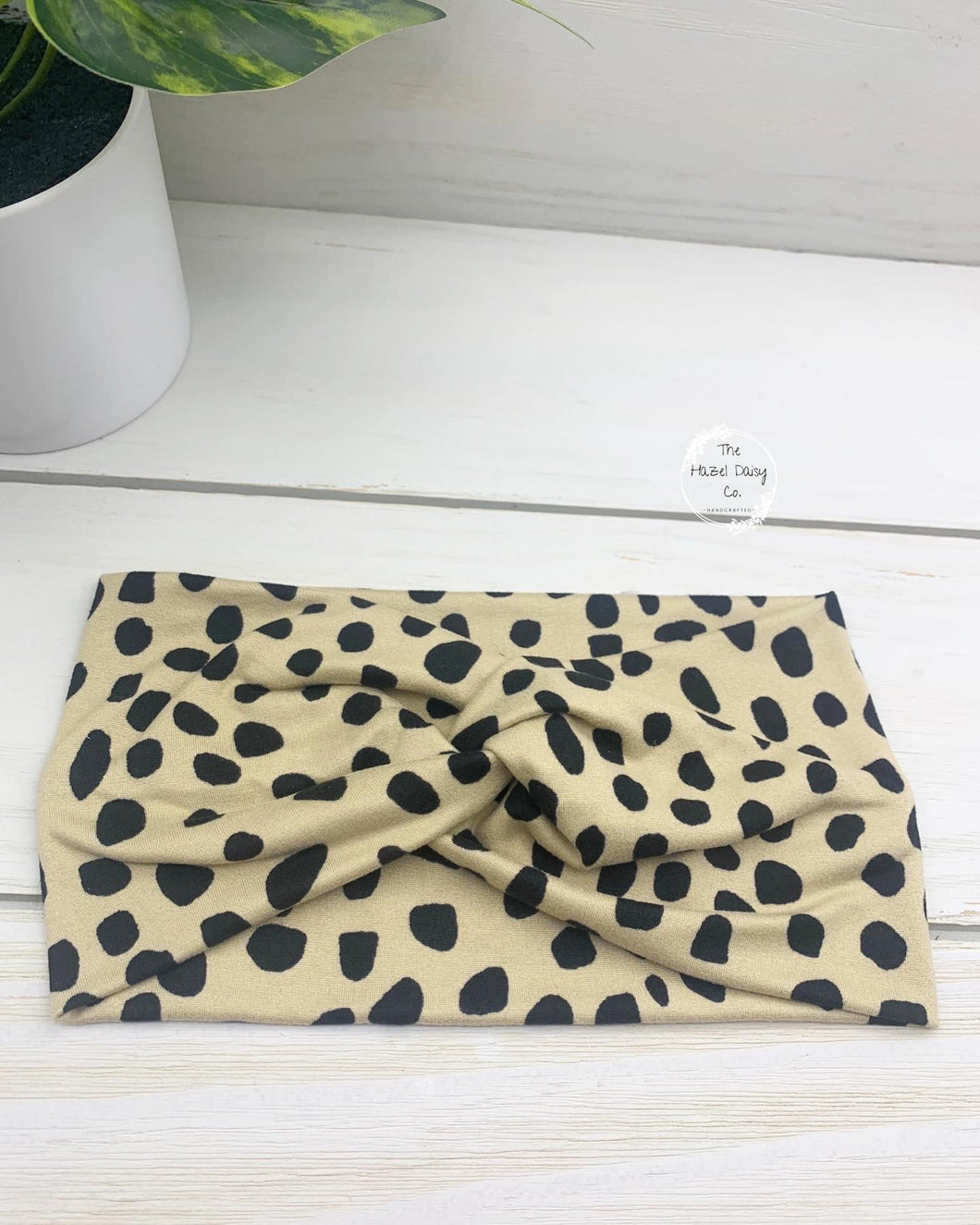 Sand Dalmatian Front Knot Headband