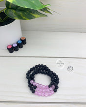 Load image into Gallery viewer, Lilac Crackle Diffuser Bracelet
