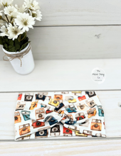 Load image into Gallery viewer, Vintage Cameras Front Knot Headband
