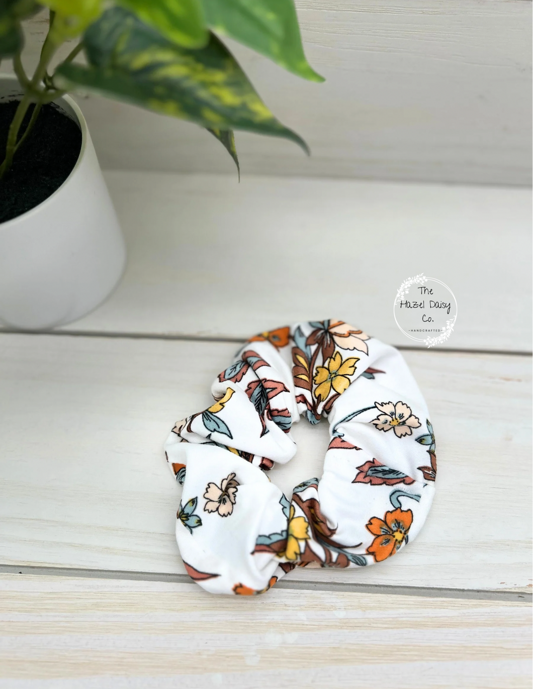 Ivory Vintage Botanical Scrunchie