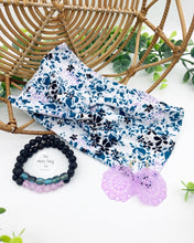 Load image into Gallery viewer, White Teal Stamp Floral Front Knot Headband
