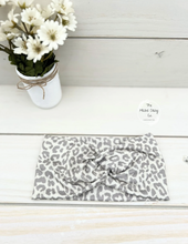 Load image into Gallery viewer, Neutral Leopard Front Knot Headband
