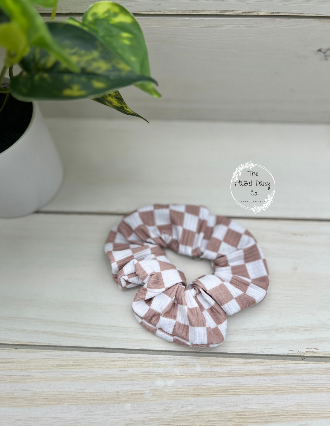 Ribbed Latte Checkers Scrunchie