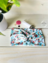 Load image into Gallery viewer, Antique Sewing Front Knot Headband
