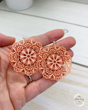 Load image into Gallery viewer, Peach Doilies Earrings
