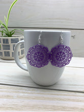 Load image into Gallery viewer, Monochromatic Purple Doilies Earrings
