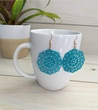 Load image into Gallery viewer, Aqua Doilies Earrings
