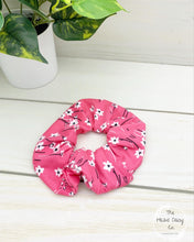 Load image into Gallery viewer, Hot Pink Floral Scrunchie
